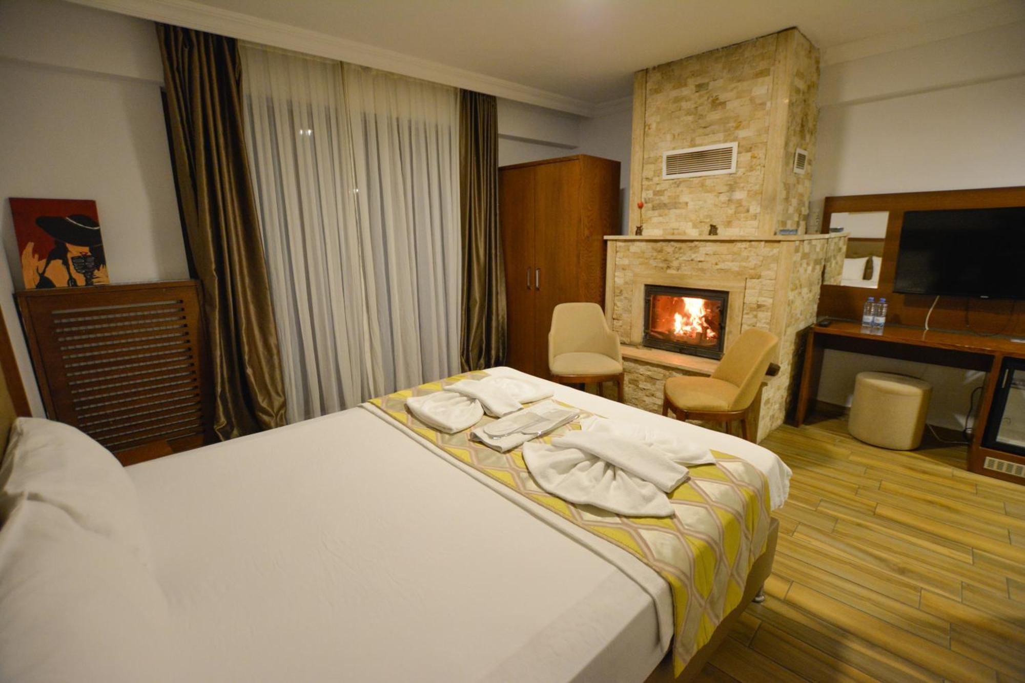 Hill River Hotel Ağva Luaran gambar