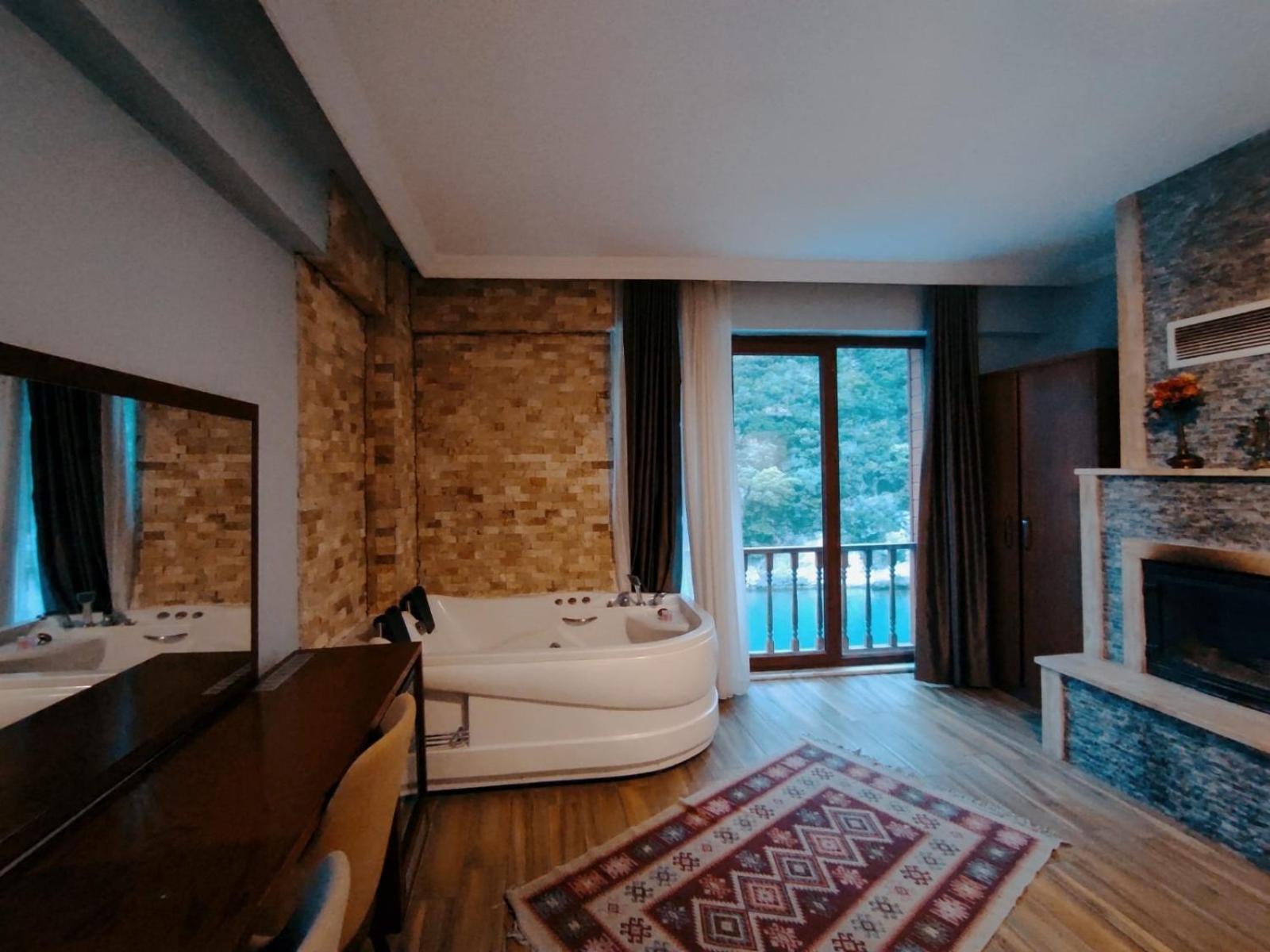 Hill River Hotel Ağva Luaran gambar