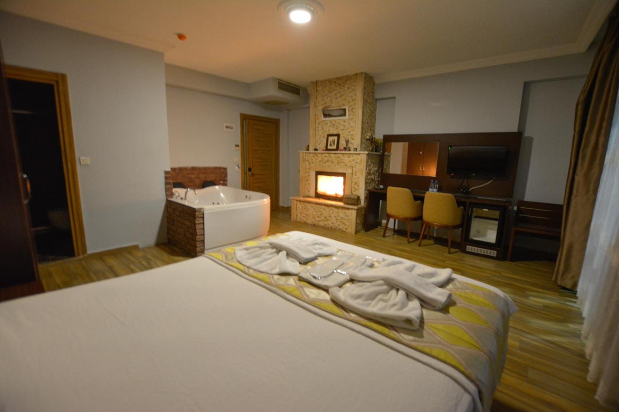 Hill River Hotel Ağva Luaran gambar